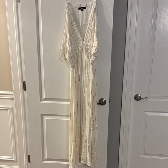Lulus Dresses & Skirts - Lulu's Cream and Gold Maxi Dress